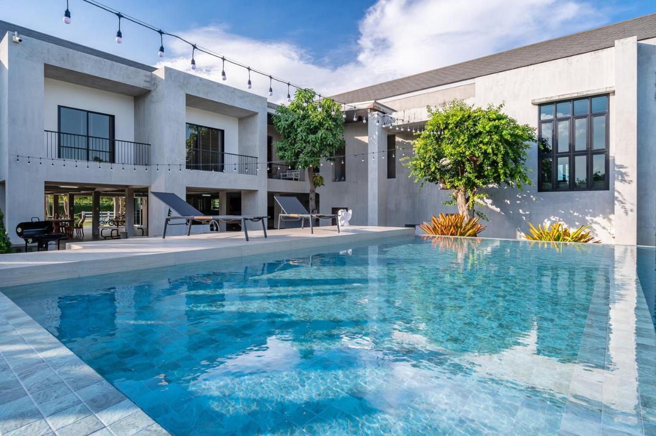 Pirom Garden Private Villa Pattaya